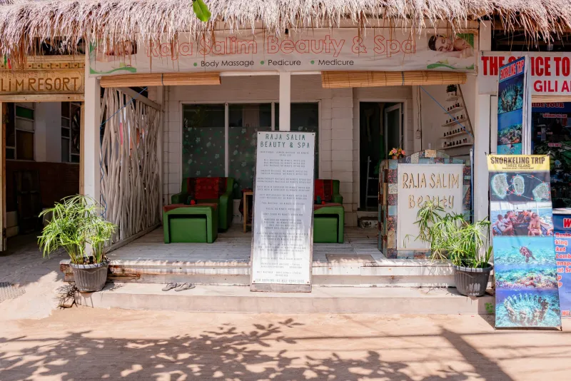 Gevel van de massagesalon Raja Salim Beauty and Spa